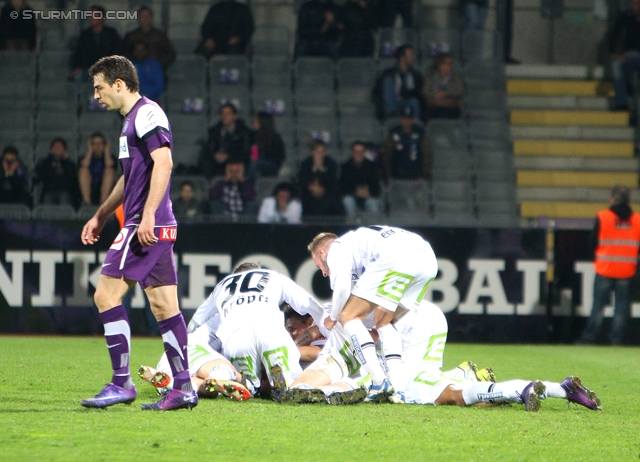 Austria Wien - Sturm Graz
Oesterreichische Fussball Bundesliga, 27. Runde,  FK Austira Wien - SK Sturm Graz, Franz-Horr-Stadion Wien, 24.03.2012. 

Foto zeigt Christoph Kroepfl (Sturm), Manuel Weber (Sturm) und Martin Ehrenreich (Sturm)
Schlüsselwörter: torjubel