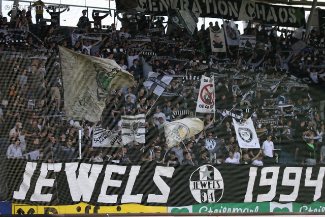 Sturm Graz - Ried
Oesterreichische Fussball Bundesliga, 28. Runde,  SK Sturm Graz - SV Ried, Stadion Liebenau Graz, 31.03.2012. 

Foto zeigt Fans von Sturm
