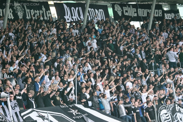 Sturm Graz - Ried
Oesterreichische Fussball Bundesliga, 28. Runde,  SK Sturm Graz - SV Ried, Stadion Liebenau Graz, 31.03.2012. 

Foto zeigt Fans von Sturm
