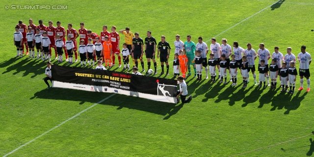 Sturm Graz - Ried
Oesterreichische Fussball Bundesliga, 28. Runde,  SK Sturm Graz - SV Ried, Stadion Liebenau Graz, 31.03.2012. 

Foto zeigt Mannschaft von Ried, das Schiedsrichterteam und die Mannschaft von Sturm
