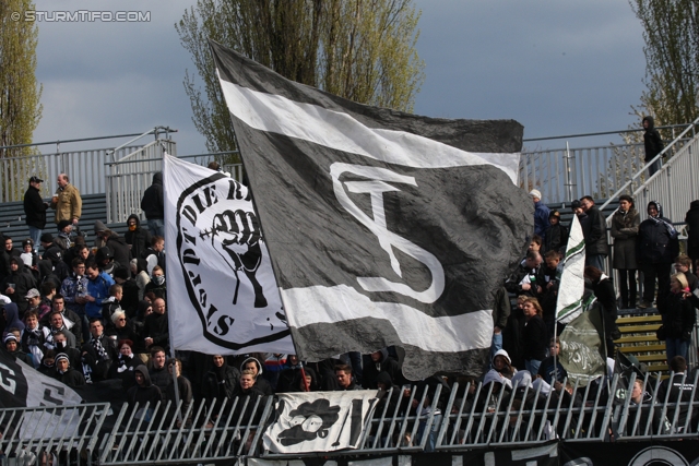 Sturm Graz - Ried
Oesterreichische Fussball Bundesliga, 29. Runde,  SV Mattersburg - SK Sturm Graz, Pappelstadion Mattersburg, 08.04.2012. 

Foto zeigt Fans von Sturm
