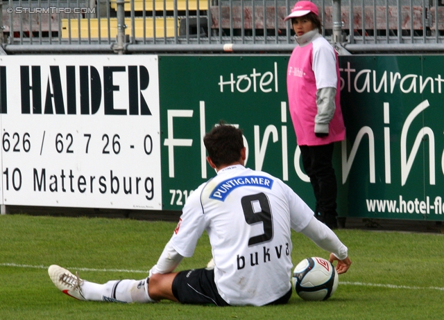 Sturm Graz - Ried
Oesterreichische Fussball Bundesliga, 29. Runde,  SV Mattersburg - SK Sturm Graz, Pappelstadion Mattersburg, 08.04.2012. 

Foto zeigt Haris Bukva (Sturm)
