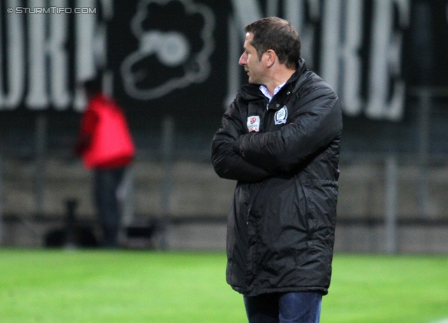 Sturm Graz - Hartberg
OEFB Cup, Viertelfinale,  SK Sturm Graz - TSV Hartberg, Stadion Liebenau Graz, 11.04.2012. 

Foto zeigt Franco Foda (Cheftrainer Sturm)
Schlüsselwörter: enttaeuschung