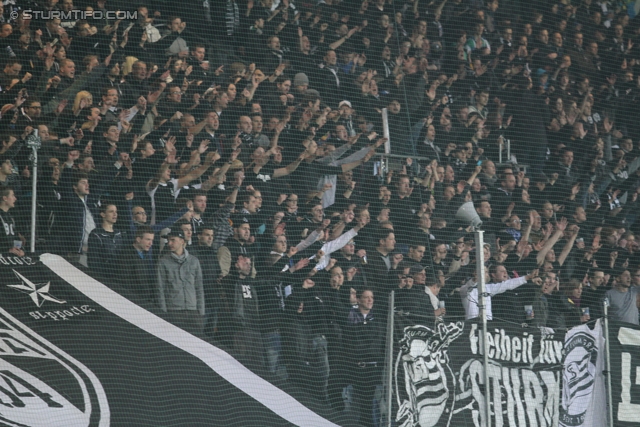 Sturm Graz - Salzburg
Oesterreichische Fussball Bundesliga, 30. Runde,  SK Sturm Graz - RB Salzburg, Stadion Liebenau Graz, 14.04.2012. 

Foto zeigt Fans von Sturm
