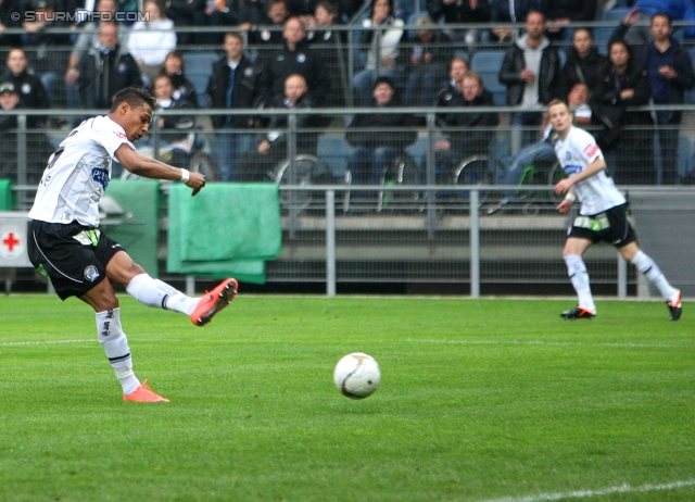 Sturm Graz - Salzburg
Oesterreichische Fussball Bundesliga, 30. Runde,  SK Sturm Graz - RB Salzburg, Stadion Liebenau Graz, 14.04.2012. 

Foto zeigt Rubin Rafael Okotie (Sturm)
