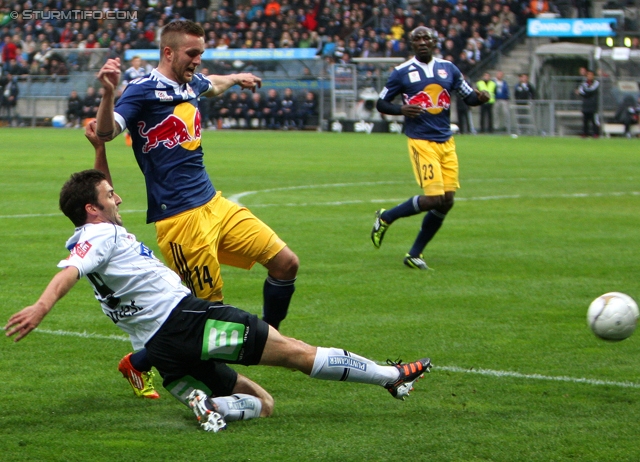 Sturm Graz - Salzburg
Oesterreichische Fussball Bundesliga, 30. Runde,  SK Sturm Graz - RB Salzburg, Stadion Liebenau Graz, 14.04.2012. 

Foto zeigt Joachim Standfest (Sturm) und Jakob Jantscher (Salzburg)
