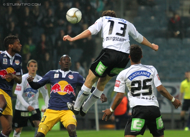 Sturm Graz - Salzburg
Oesterreichische Fussball Bundesliga, 30. Runde,  SK Sturm Graz - RB Salzburg, Stadion Liebenau Graz, 14.04.2012. 

Foto zeigt Ibrahim Sekagya (Salzburg), Thomas Burgstaller (Sturm) und Rubin Rafael Okotie (Sturm)
Schlüsselwörter: kopfball