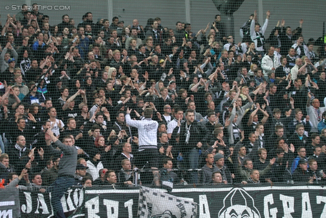 Rapid Wien - Sturm Graz
Oesterreichische Fussball Bundesliga, 31. Runde,  SK Rapid Wien - SK Sturm Graz, Gerhard Hanappi Stadion Wien, 22.04.2012. 

Foto zeigt Fans von Sturm
