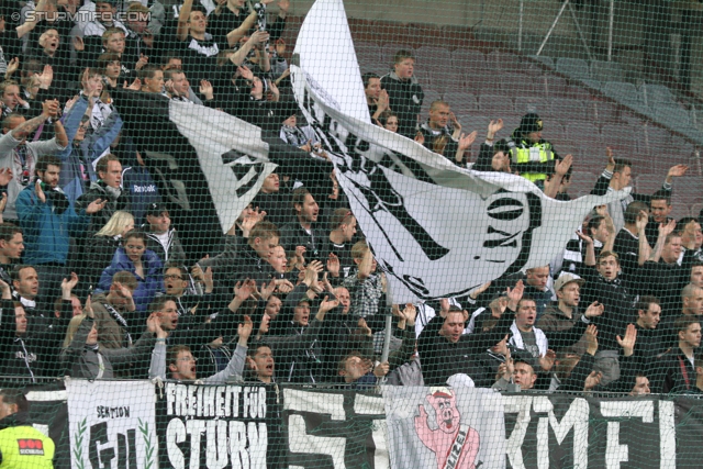 Rapid Wien - Sturm Graz
Oesterreichische Fussball Bundesliga, 31. Runde,  SK Rapid Wien - SK Sturm Graz, Gerhard Hanappi Stadion Wien, 22.04.2012. 

Foto zeigt Fans von Sturm
