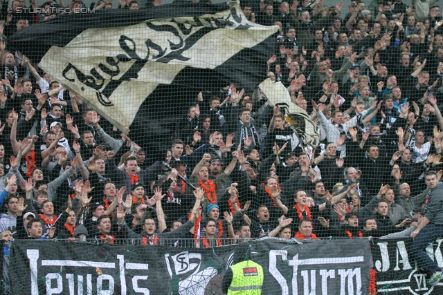 Rapid Wien - Sturm Graz
Oesterreichische Fussball Bundesliga, 31. Runde,  SK Rapid Wien - SK Sturm Graz, Gerhard Hanappi Stadion Wien, 22.04.2012. 

Foto zeigt Fans von Sturm
