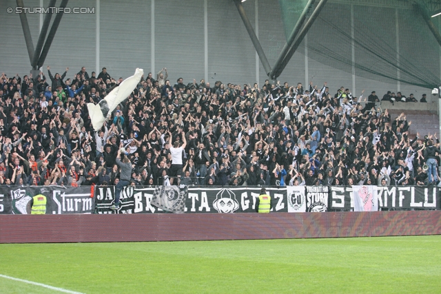 Rapid Wien - Sturm Graz
Oesterreichische Fussball Bundesliga, 31. Runde,  SK Rapid Wien - SK Sturm Graz, Gerhard Hanappi Stadion Wien, 22.04.2012. 

Foto zeigt Fans von Sturm
