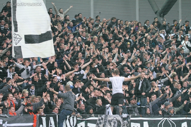 Rapid Wien - Sturm Graz
Oesterreichische Fussball Bundesliga, 31. Runde,  SK Rapid Wien - SK Sturm Graz, Gerhard Hanappi Stadion Wien, 22.04.2012. 

Foto zeigt Fans von Sturm
