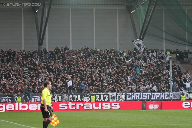 Rapid Wien - Sturm Graz
Oesterreichische Fussball Bundesliga, 31. Runde,  SK Rapid Wien - SK Sturm Graz, Gerhard Hanappi Stadion Wien, 22.04.2012. 

Foto zeigt Fans von Sturm
