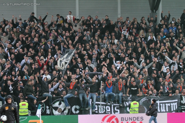 Rapid Wien - Sturm Graz
Oesterreichische Fussball Bundesliga, 31. Runde,  SK Rapid Wien - SK Sturm Graz, Gerhard Hanappi Stadion Wien, 22.04.2012. 

Foto zeigt Fans von Sturm
