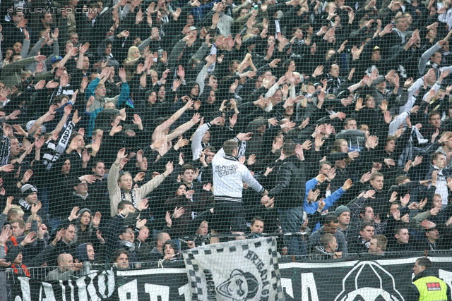 Rapid Wien - Sturm Graz
Oesterreichische Fussball Bundesliga, 31. Runde,  SK Rapid Wien - SK Sturm Graz, Gerhard Hanappi Stadion Wien, 22.04.2012. 

Foto zeigt Fans von Sturm
