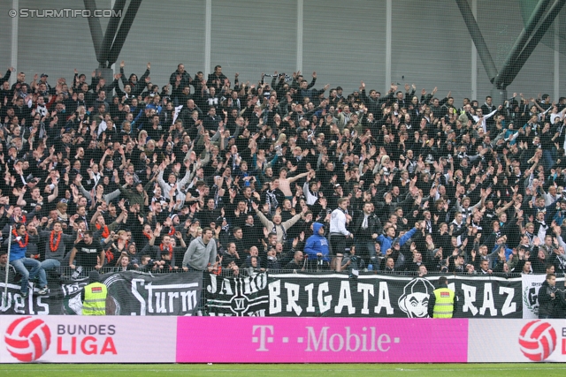 Rapid Wien - Sturm Graz
Oesterreichische Fussball Bundesliga, 31. Runde,  SK Rapid Wien - SK Sturm Graz, Gerhard Hanappi Stadion Wien, 22.04.2012. 

Foto zeigt Fans von Sturm
