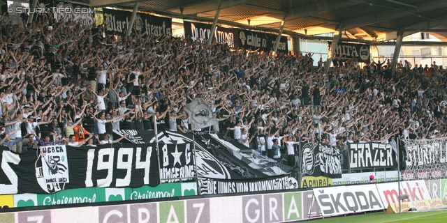 Sturm Graz - Kapfenberg
Oesterreichische Fussball Bundesliga, 32. Runde,  SK Sturm Graz - Kapfenberger SV 1919, Stadion Liebenau Graz, 28.04.2012. 

Foto zeigt Fans von Sturm
