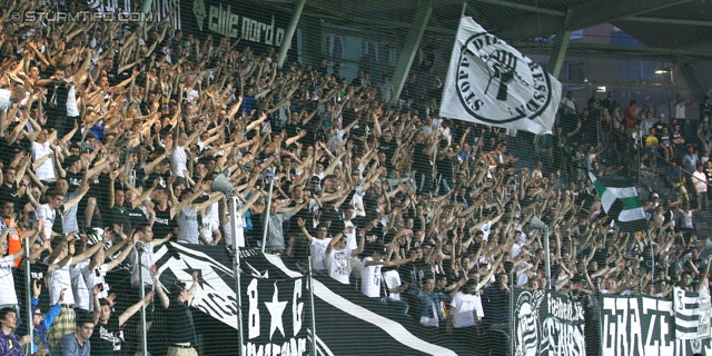 Sturm Graz - Kapfenberg
Oesterreichische Fussball Bundesliga, 32. Runde,  SK Sturm Graz - Kapfenberger SV 1919, Stadion Liebenau Graz, 28.04.2012. 

Foto zeigt Fans von Sturm
