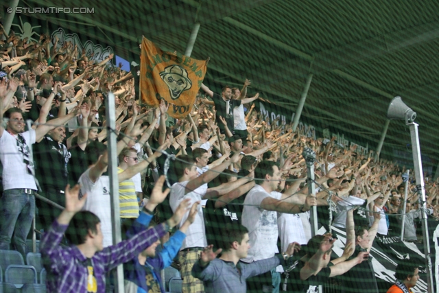 Sturm Graz - Kapfenberg
Oesterreichische Fussball Bundesliga, 32. Runde,  SK Sturm Graz - Kapfenberger SV 1919, Stadion Liebenau Graz, 28.04.2012. 

Foto zeigt Fans von Sturm
