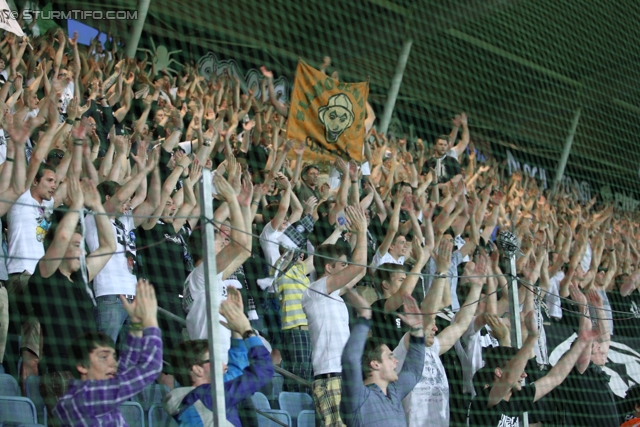 Sturm Graz - Kapfenberg
Oesterreichische Fussball Bundesliga, 32. Runde,  SK Sturm Graz - Kapfenberger SV 1919, Stadion Liebenau Graz, 28.04.2012. 

Foto zeigt Fans von Sturm
