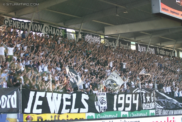 Sturm Graz - Kapfenberg
Oesterreichische Fussball Bundesliga, 32. Runde,  SK Sturm Graz - Kapfenberger SV 1919, Stadion Liebenau Graz, 28.04.2012. 

Foto zeigt Fans von Sturm
