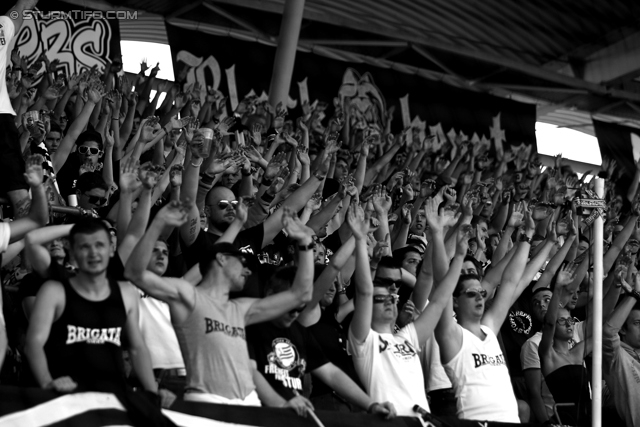 Sturm Graz - Kapfenberg
Oesterreichische Fussball Bundesliga, 32. Runde,  SK Sturm Graz - Kapfenberger SV 1919, Stadion Liebenau Graz, 28.04.2012. 

Foto zeigt Fans von Sturm
