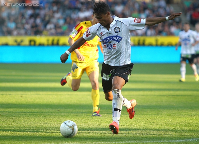 Sturm Graz - Kapfenberg
Oesterreichische Fussball Bundesliga, 32. Runde,  SK Sturm Graz - Kapfenberger SV 1919, Stadion Liebenau Graz, 28.04.2012. 

Foto zeigt Rubin Rafael Okotie (Sturm)
