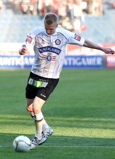 Sturm Graz - Kapfenberg
Oesterreichische Fussball Bundesliga, 32. Runde,  SK Sturm Graz - Kapfenberger SV 1919, Stadion Liebenau Graz, 28.04.2012. 

Foto zeigt Matthias Koch (Sturm)
