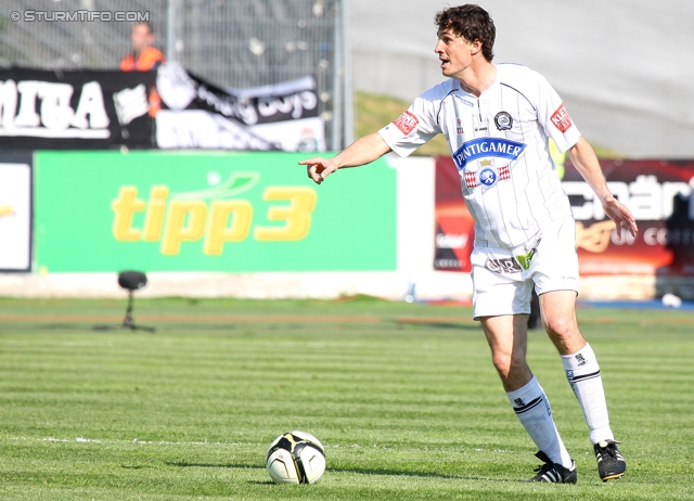 Wr. Neustadt - Sturm Graz
Oesterreichische Fussball Bundesliga, 33. Runde,  SC Wiener Neustadt - SK Sturm Graz,Stadion Wiener Neustadt, 05.05.2012. 

Foto zeigt Thomas Burgstaller (Sturm)
