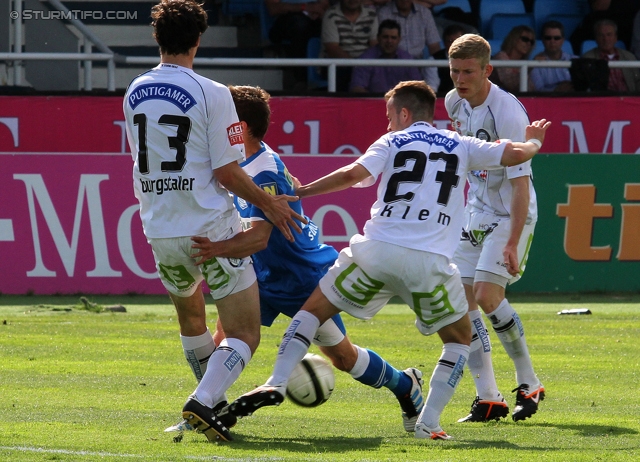 Wr. Neustadt - Sturm Graz
Oesterreichische Fussball Bundesliga, 33. Runde,  SC Wiener Neustadt - SK Sturm Graz, Stadion Wiener Neustadt, 05.05.2012. 

Foto zeigt Thomas Burgstaller (Sturm) und Christian Klem (Sturm)
