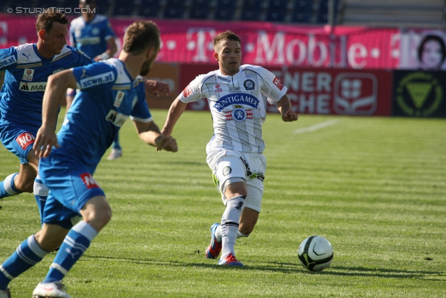 Wr. Neustadt - Sturm Graz
Oesterreichische Fussball Bundesliga, 33. Runde,  SC Wiener Neustadt - SK Sturm Graz, Stadion Wiener Neustadt, 05.05.2012. 

Foto zeigt Christoph Kroepfl (Sturm)
