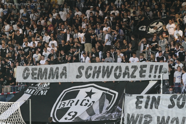 Sturm Graz - Admira
Oesterreichische Fussball Bundesliga, 34. Runde,  SK Sturm Graz - FC Admira, Stadion Liebenau Graz, 10.05.2012. 

Foto zeigt Fans von Sturm mit einem Spruchband
