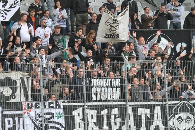 Innsbruck - Sturm Graz
Oesterreichische Fussball Bundesliga, 35. Runde,  Wacker Innsbruck - SK Sturm Graz, Tivoli Stadion Innsbruck, 13.05.2012. 

Foto zeigt Fans von Sturm
