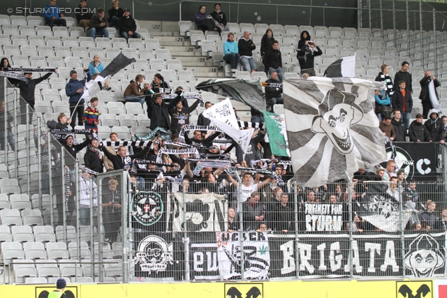 Innsbruck - Sturm Graz
Oesterreichische Fussball Bundesliga, 35. Runde,  Wacker Innsbruck - SK Sturm Graz, Tivoli Stadion Innsbruck, 13.05.2012. 

Foto zeigt Fans von Sturm
