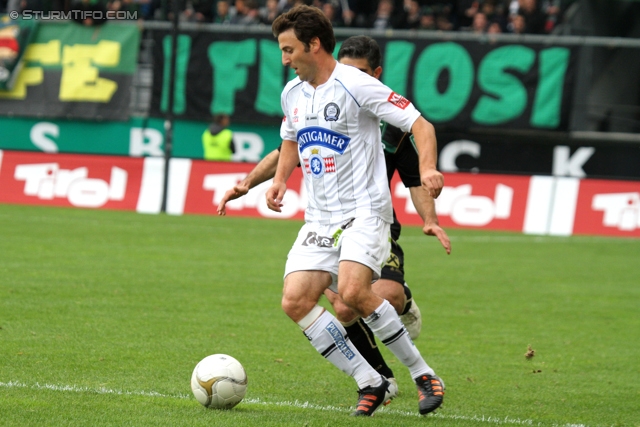 Innsbruck - Sturm Graz
Oesterreichische Fussball Bundesliga, 35. Runde,  Wacker Innsbruck - SK Sturm Graz, Tivoli Stadion Innsbruck, 13.05.2012. 

Foto zeigt Joachim Standfest (Sturm)
