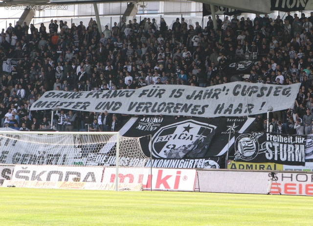 Sturm Graz - Austria Wien
Oesterreichische Fussball Bundesliga, 36. Runde,  SK Sturm Graz - FK Austria Wien, Stadion Liebenau Graz, 17.05.2012. 

Foto zeigt Fans von Sturm mit einem Spruchband
