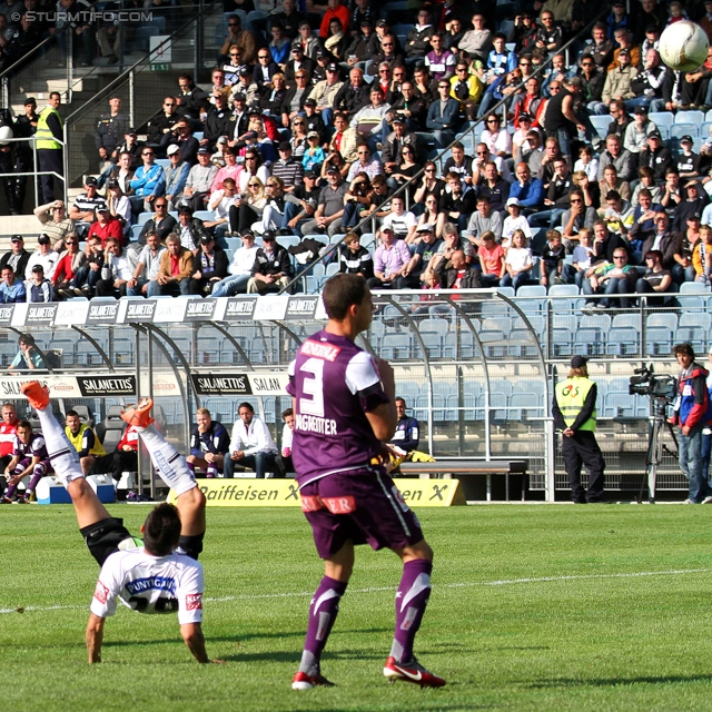 Sturm Graz - Austria Wien
Oesterreichische Fussball Bundesliga, 36. Runde,  SK Sturm Graz - FK Austria Wien, Stadion Liebenau Graz, 17.05.2012. 

Foto zeigt Darko Bodul (Sturm) und Georg Margreitter (Austria)
Schlüsselwörter: tor