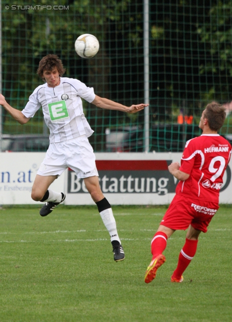 Sturm Amateure - Vorwaerts Steyr
Regionalliga Mitte, 30. Runde,  Sturm Graz Amateure - SK Vorwaerts Steyr, Sportstadion Kalsdorf, 01.06.2012. 

Foto zeigt Pascal Zisser (Sturm Amateure)
