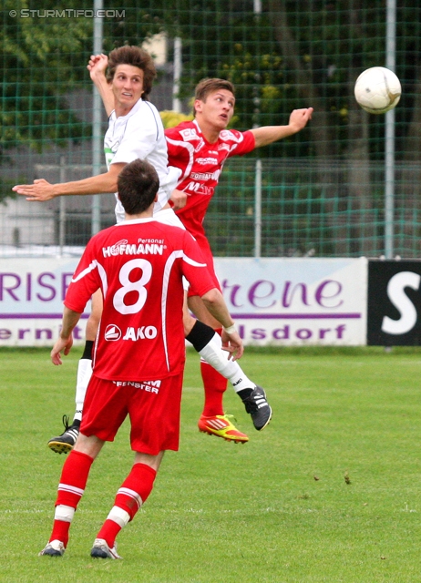 Sturm Amateure - Vorwaerts Steyr
Regionalliga Mitte, 30. Runde,  Sturm Graz Amateure - SK Vorwaerts Steyr, Sportstadion Kalsdorf, 01.06.2012. 

Foto zeigt Jan Urban (Steyr) und Pascal Zisser (Sturm Amateure)
Schlüsselwörter: kopfball