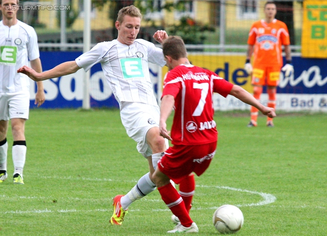 Sturm Amateure - Vorwaerts Steyr
Regionalliga Mitte, 30. Runde,  Sturm Graz Amateure - SK Vorwaerts Steyr, Sportstadion Kalsdorf, 01.06.2012. 

Foto zeigt Florian Sittsam (Sturm Amateure) und Daniel Kerschbaumer (Steyr)
