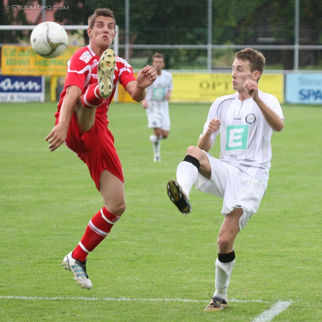 Sturm Amateure - Vorwaerts Steyr
Regionalliga Mitte, 30. Runde,  Sturm Graz Amateure - SK Vorwaerts Steyr, Sportstadion Kalsdorf, 01.06.2012. 

Foto zeigt David Schnaderbeck (Sturm Amateure)
