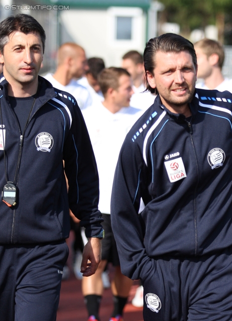 Sturm Graz Trainingsauftakt
Oesterreichische Fussball Bundesliga,SK  Sturm Graz Trainingsauftakt, Trainingszentrum Messendorf, 06.06.2012. 

Foto zeigt Ayhan Tumani (Co-Trainer Sturm) und Peter Hyballa (Cheftrainer Sturm)
