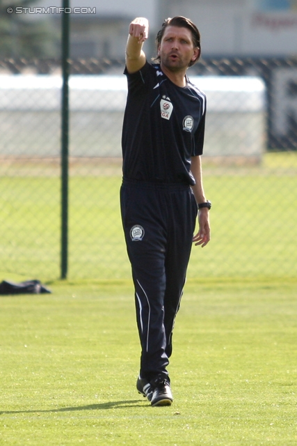 Sturm Graz Trainingsauftakt
Oesterreichische Fussball Bundesliga,SK  Sturm Graz Trainingsauftakt, Trainingszentrum Messendorf, 06.06.2012. 

Foto zeigt Peter Hyballa (Cheftrainer Sturm)
