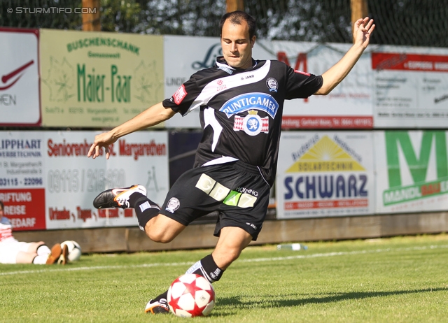 St. Margarethen - Sturm Graz
Testspiel, SC St. Margarethen a. d. Raab - SK Sturm Graz, Edi-Glieder-Stadion St. Margarethen a. d. Raab, 17.06.2012. 

Foto zeigt Leonhard Kaufmann (Sturm)
