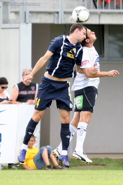 Sturm Graz - Metalurg Donezk
Testspiel, SK Sturm Graz - Metalurg Donezk, Sporzentrum Unterpremstaetten, 23.06.2012. 

Foto zeigt Imre Szabics (Sturm)
Schlüsselwörter: kopfball