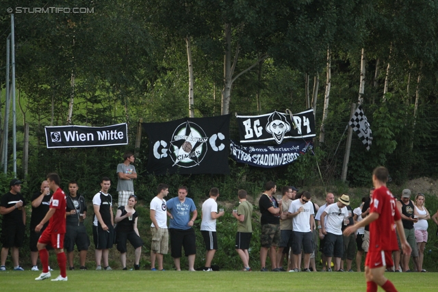 Sturm Graz - AS Trencin
Testspiel, SK Sturm Graz -AS Trencin, Hans-Grogger-Stadion Sonnhofen, 29.06.2012. 

Foto zeigt Fans von Sturm
