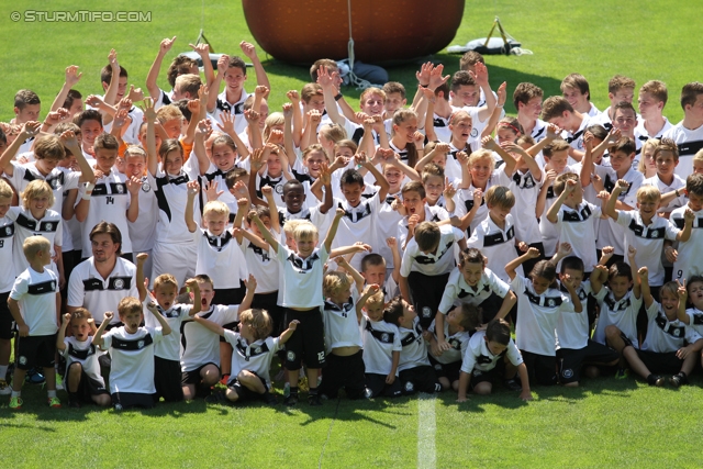 Sturm Graz Ankick 2012
Oesterreichische Fussball Bundesliga, SK Sturm Graz Ankick 2012, Stadion Liebenau Graz, 07.07.2012.

Foto zeigt die Nachwuchsmannschaften von Sturm
