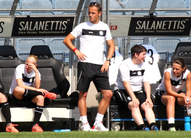 Sturm Graz Ankick 2012
Oesterreichische Fussball Bundesliga, SK Sturm Graz Ankick 2012, Sturm Damen - FC St. Veit Damen, Stadion Liebenau Graz, 07.07.2012.

Foto zeigt Josef Glauninger (Cheftrainer Sturm Damen)
