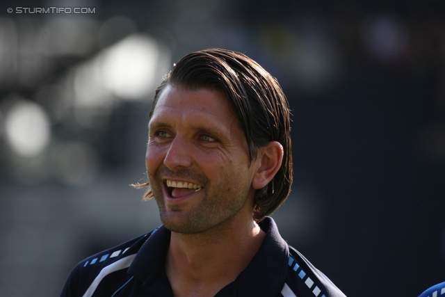 Sturm Graz Ankick 2012
Oesterreichische Fussball Bundesliga, SK Sturm Graz Ankick 2012, Stadion Liebenau Graz, 07.07.2012.

Foto zeigt Peter Hyballa (Cheftrainer Sturm)
