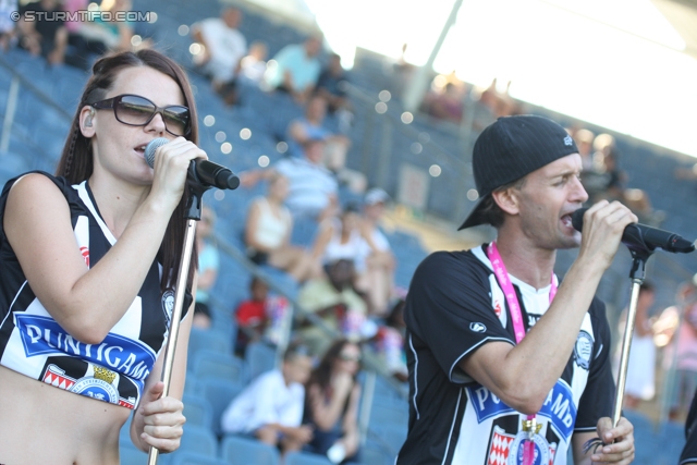 Sturm Graz Ankick 2012
Oesterreichische Fussball Bundesliga, SK Sturm Graz Ankick 2012, Stadion Liebenau Graz, 07.07.2012.

Foto zeigt die Band Egon 7
